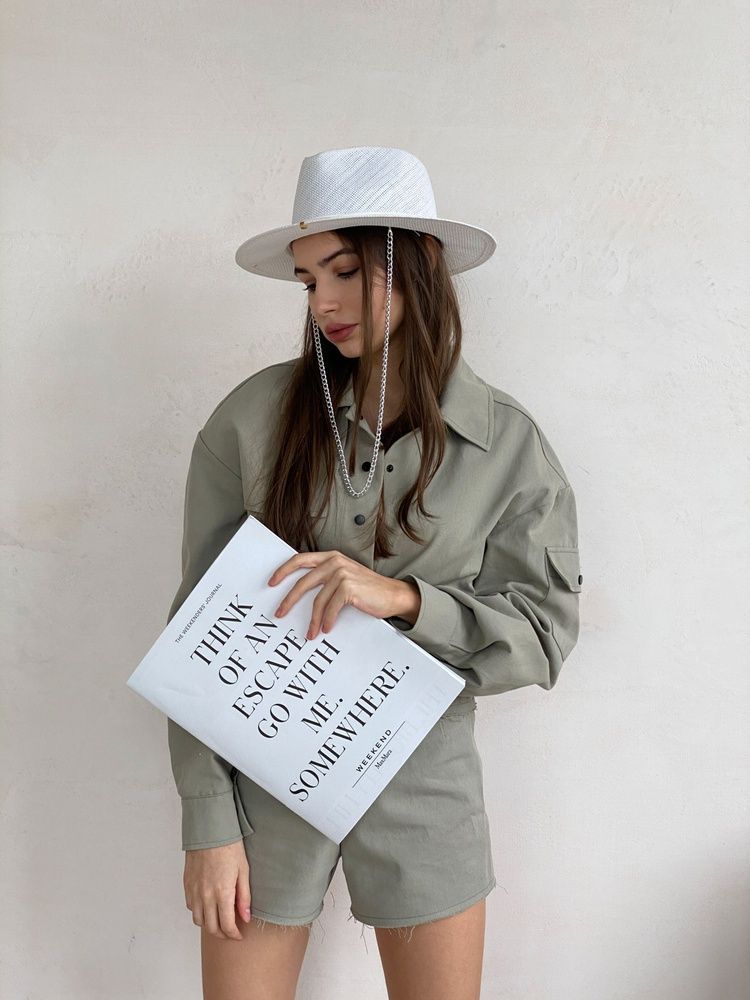 Fedora hat with decor and chains white, Белый