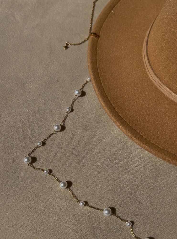Women's felt fedora hat with decor and chain, camel with 7 cm brim